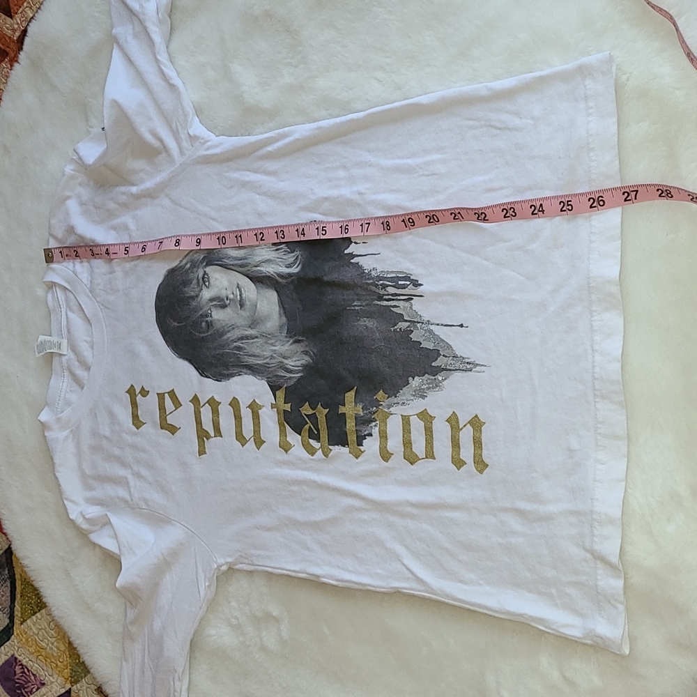 Taylor Swift Reputation US Concert Tour White Graphic Long Sleeve Tee - Picture 7 of 10